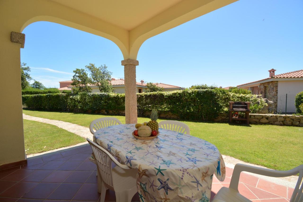 Appartamenti Corallo San Teodoro  Exterior foto